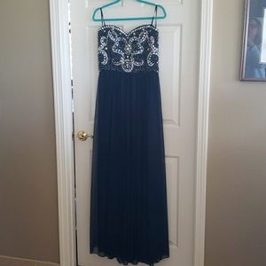 Bead bodice and Tulle Strapless Prom Formal Dress
